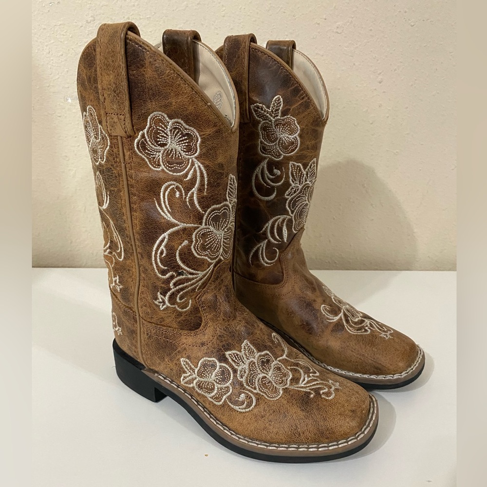 SHYANNE GIRLS FLORAL EMBROIDERED WESTERN BOOTS  size 13